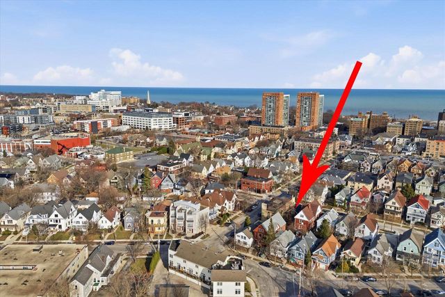 1941 N Bartlett STREET, Milwaukee, WI 53202