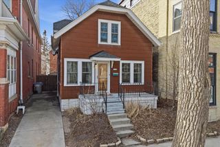 1941 N Bartlett STREET, Milwaukee, WI 53202