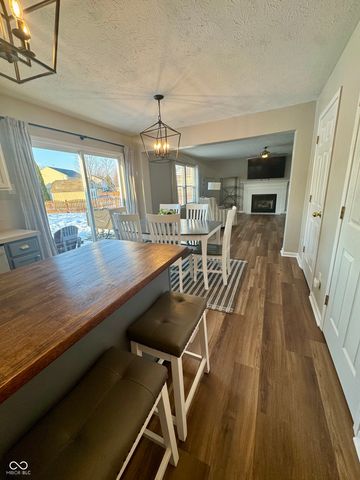 1068 Berrywood Drive, Greenwood, IN 46143