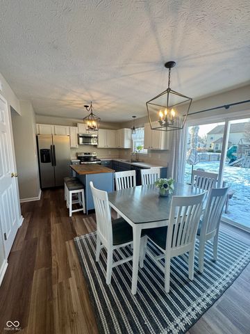 1068 Berrywood Drive, Greenwood, IN 46143