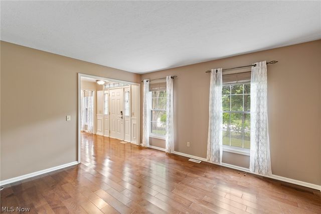 5825 Nicholson Drive, Hudson, OH 44236