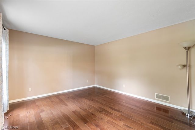 5825 Nicholson Drive, Hudson, OH 44236