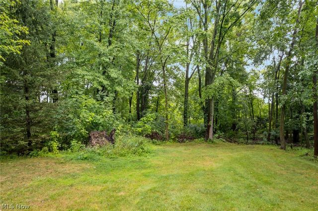 5825 Nicholson Drive, Hudson, OH 44236