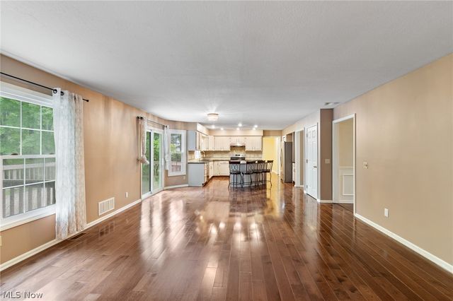 5825 Nicholson Drive, Hudson, OH 44236