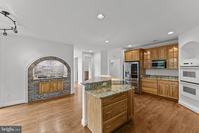 17951 STONELEIGH DR, Round Hill, VA 20141