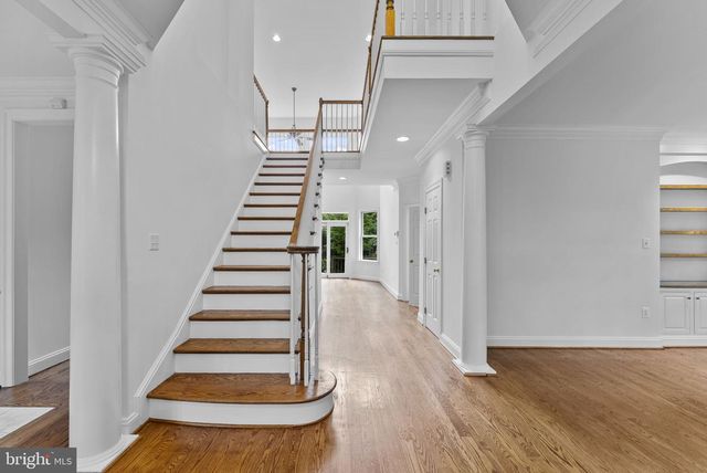 17951 STONELEIGH DR, Round Hill, VA 20141