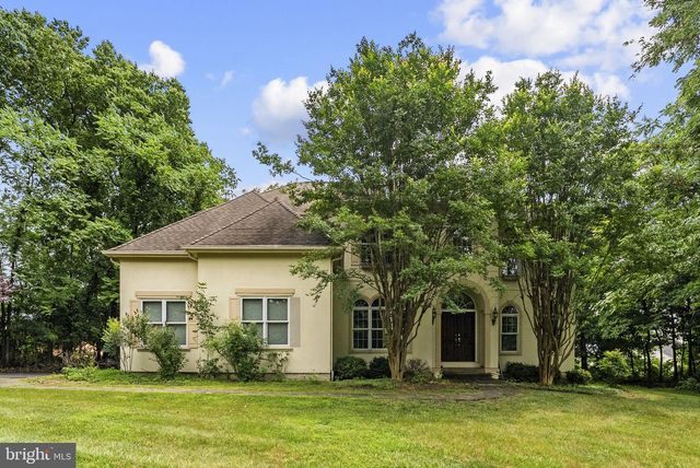 17951 STONELEIGH DR, Round Hill, VA 20141