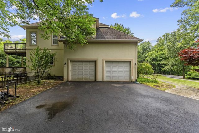 17951 STONELEIGH DR, Round Hill, VA 20141