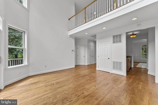 17951 STONELEIGH DR, Round Hill, VA 20141