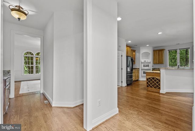 17951 STONELEIGH DR, Round Hill, VA 20141