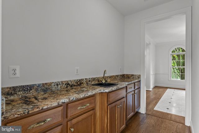 17951 STONELEIGH DR, Round Hill, VA 20141
