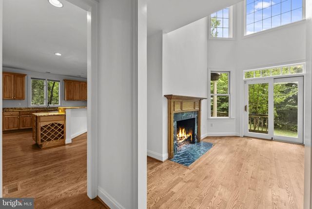 17951 STONELEIGH DR, Round Hill, VA 20141