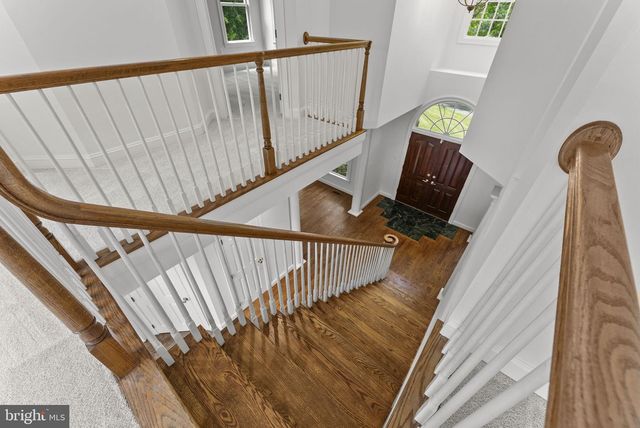 17951 STONELEIGH DR, Round Hill, VA 20141