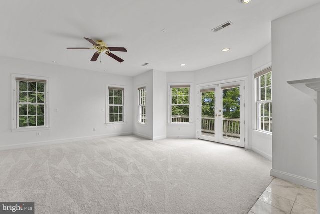 17951 STONELEIGH DR, Round Hill, VA 20141