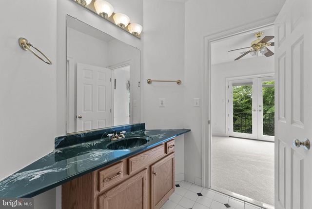 17951 STONELEIGH DR, Round Hill, VA 20141