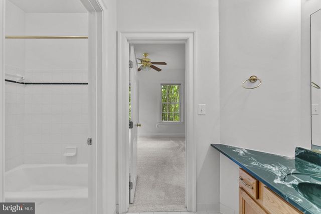 17951 STONELEIGH DR, Round Hill, VA 20141