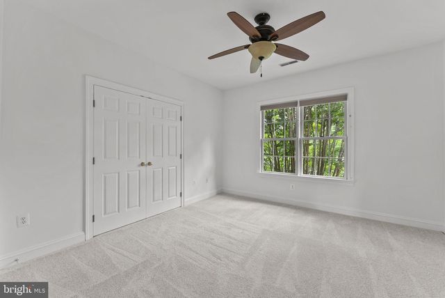 17951 STONELEIGH DR, Round Hill, VA 20141