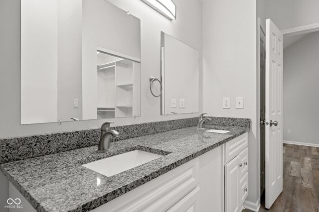 2952 Scottsdale Drive, Indianapolis, IN 46234