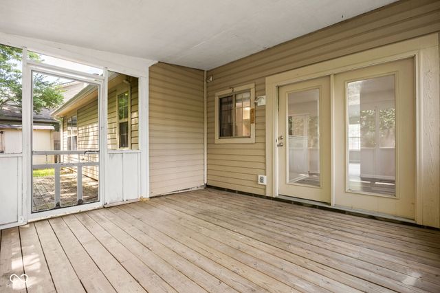 2952 Scottsdale Drive, Indianapolis, IN 46234