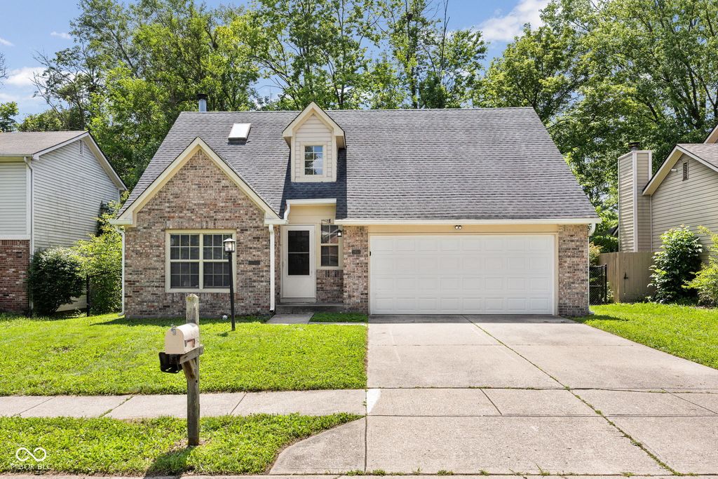 2952 Scottsdale Drive, Indianapolis, IN 46234