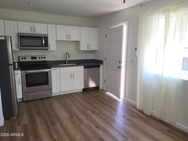 1522 W POLK Street, Phoenix, AZ 85007