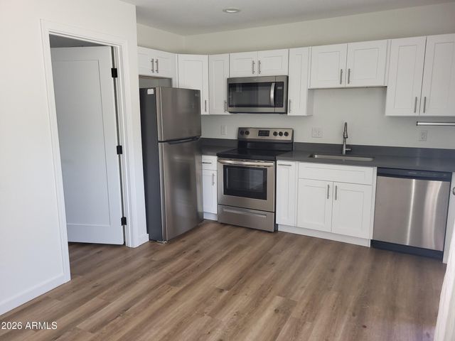 1522 W POLK Street, Phoenix, AZ 85007