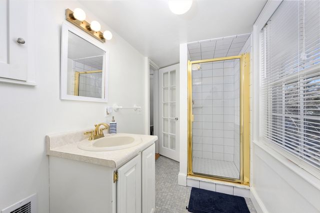122 Park Ave, Barnstable, MA 02632
