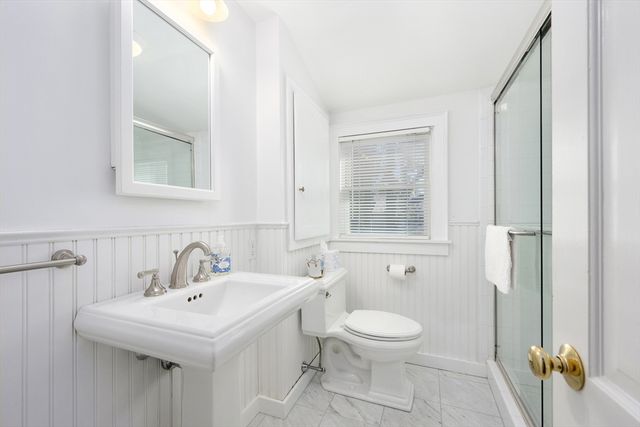 122 Park Ave, Barnstable, MA 02632