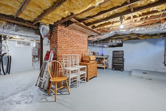 122 Park Ave, Barnstable, MA 02632