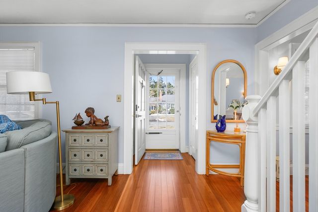 122 Park Ave, Barnstable, MA 02632