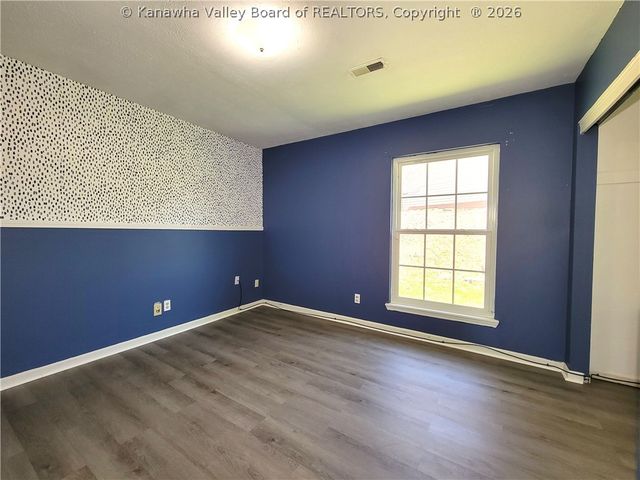 301 Bow Hunter Road, Charleston, WV 25314