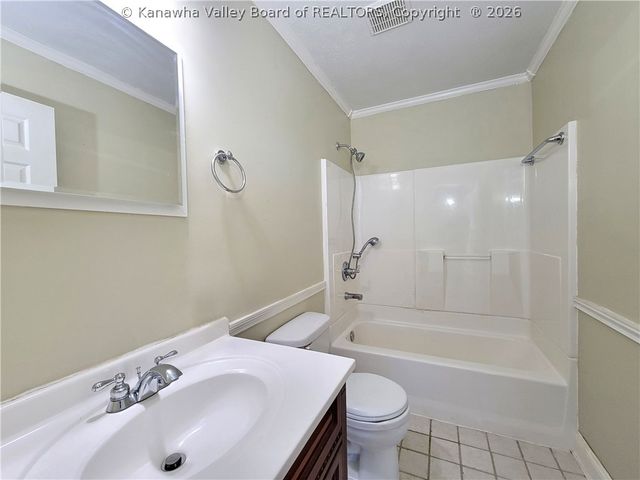 301 Bow Hunter Road, Charleston, WV 25314
