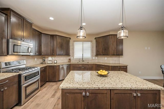 1105 Timberline Court, Wentzville, MO 63385