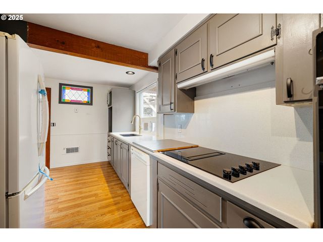 1565 MONTEREY Ave, Eugene, OR 97401