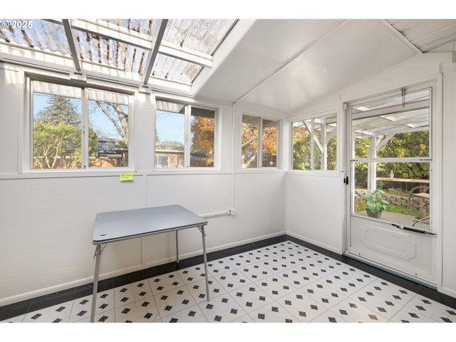 1565 MONTEREY Ave, Eugene, OR 97401