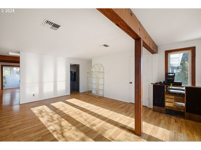 1565 MONTEREY Ave, Eugene, OR 97401