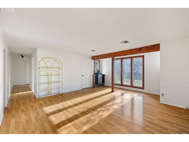 1565 MONTEREY Ave, Eugene, OR 97401