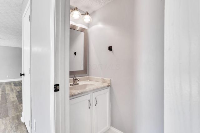 1137 Hoover Lake Court, Westerville, OH 43081