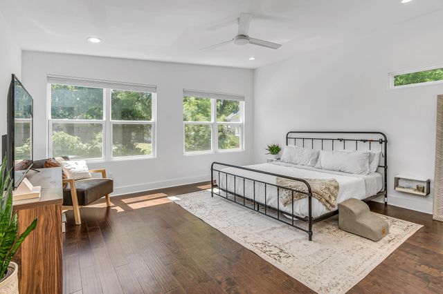 2411B Middle St, Nashville, TN 37208