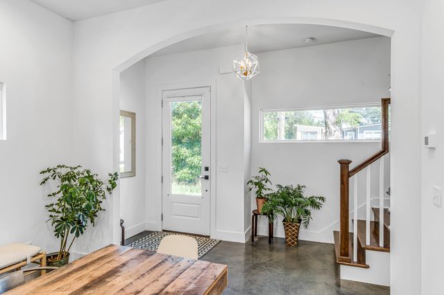 2411B Middle St, Nashville, TN 37208