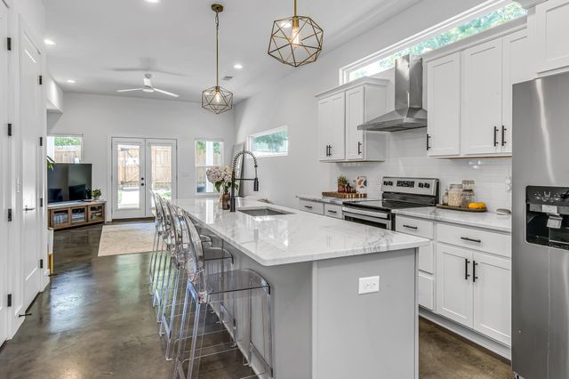 2411B Middle St, Nashville, TN 37208