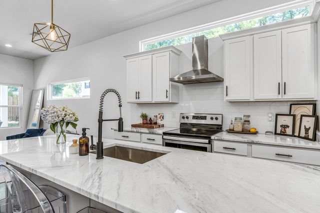 2411B Middle St, Nashville, TN 37208