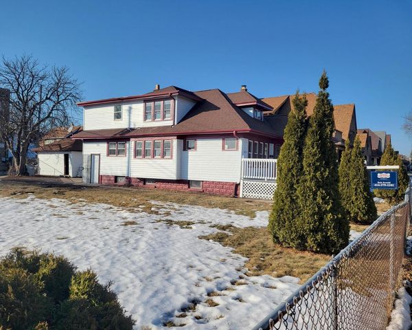 4439 N 27th STREET, Milwaukee, WI 53209