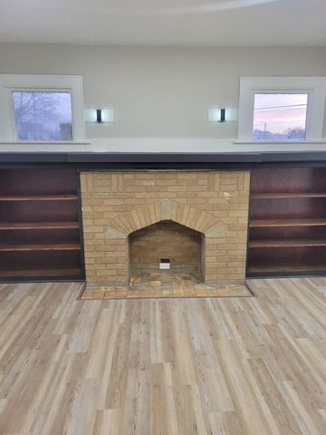 4439 N 27th STREET, Milwaukee, WI 53209