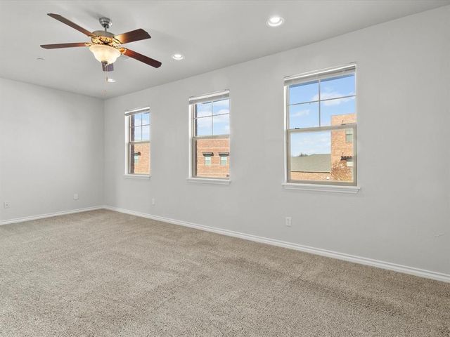 475 S Fretz Avenue, Edmond, OK 73003