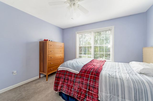 11 Boxberry Ln 11, Rockland, MA 02370