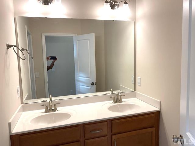 1148 Premier Key Drive, Cary, NC 27513