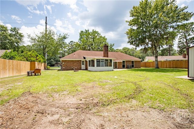 210 West General Stewart Way, Hinesville, GA 31313