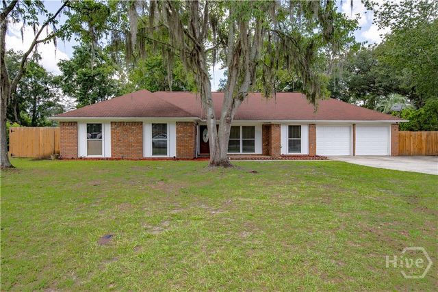 210 West General Stewart Way, Hinesville, GA 31313