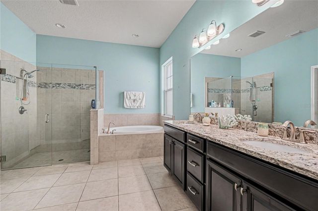 204 SHELL CREEK COURT, Apollo Beach, FL 33572